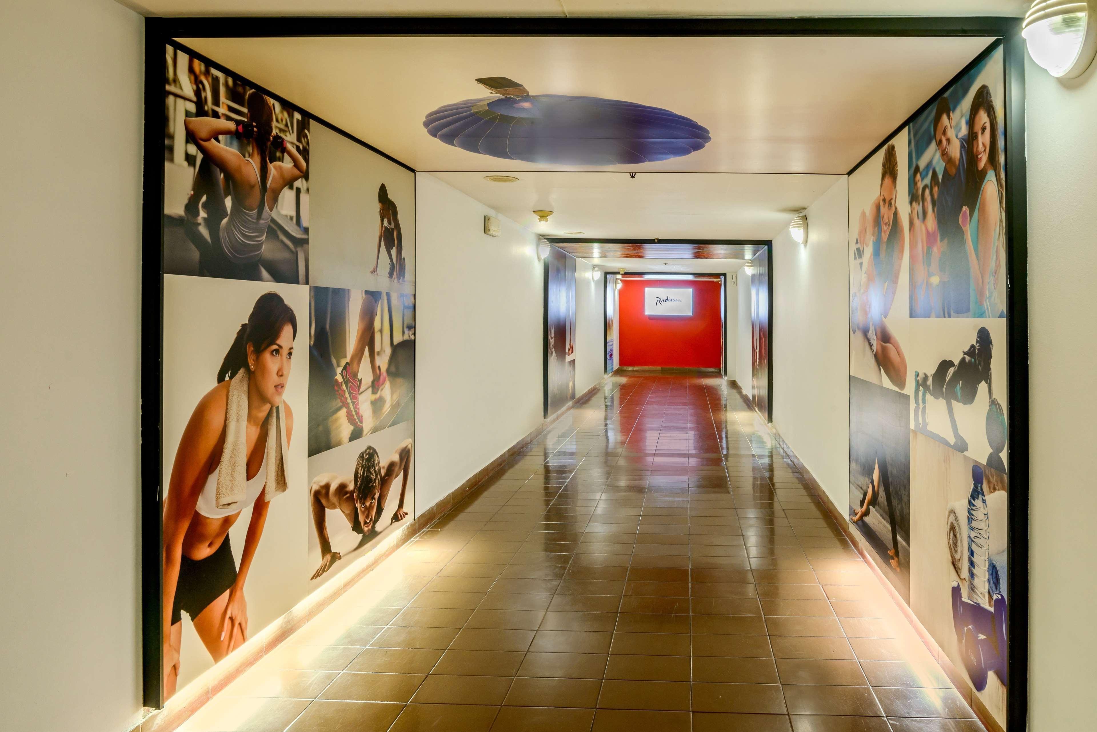Radisson Montevideo Victoria Plaza Hotel Exterior photo The gym at the hotel