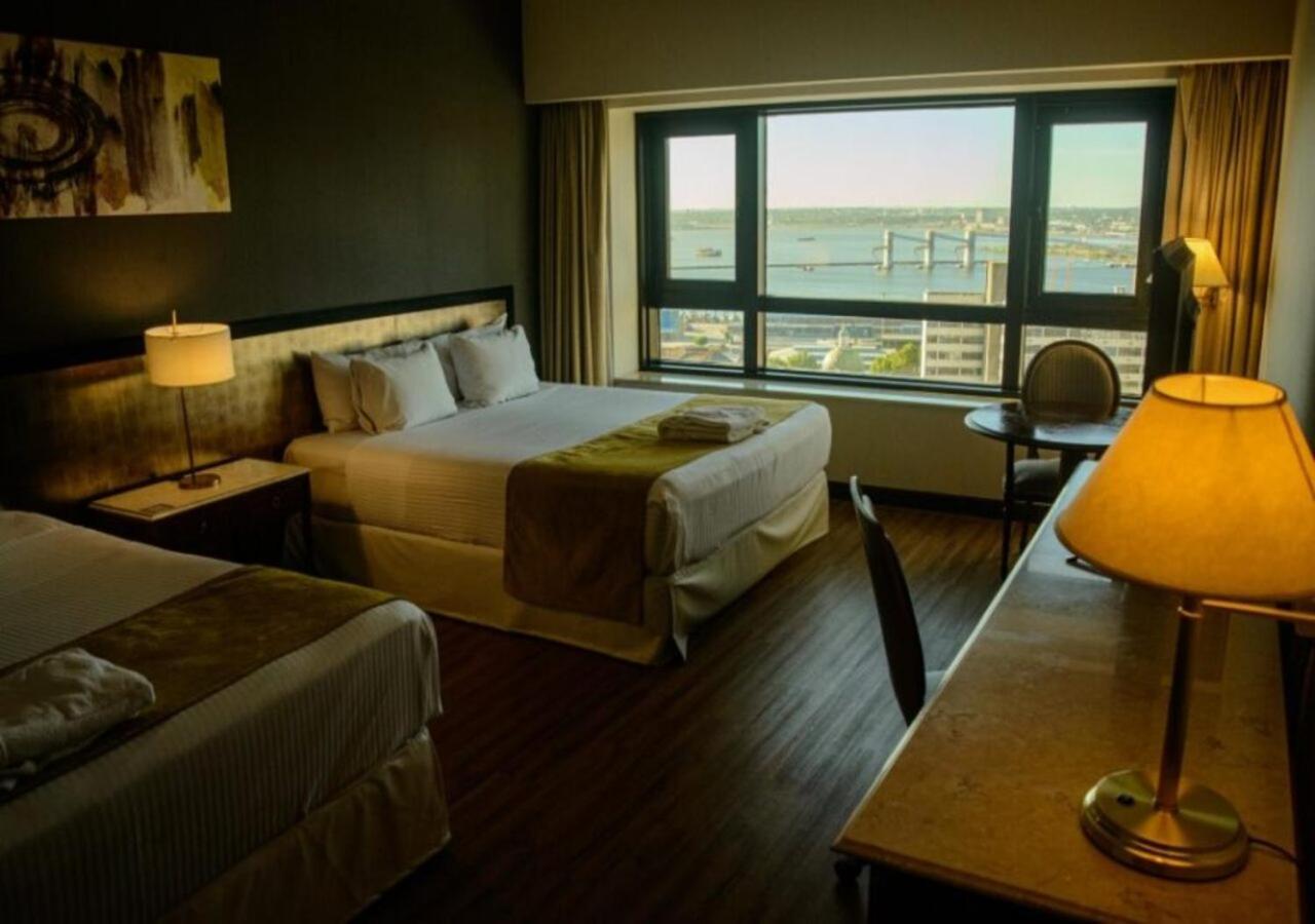 Radisson Montevideo Victoria Plaza Hotel Exterior photo