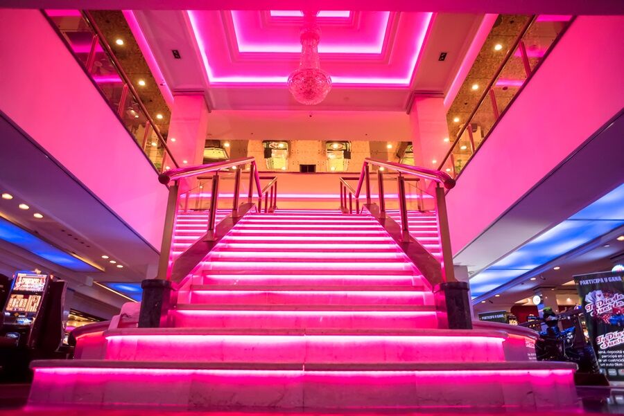 Radisson Montevideo Victoria Plaza Hotel Exterior photo The staircase at the entrance of the hotel